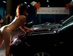 Topless Car Wash in Singapore