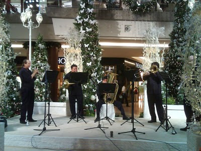 The Gardens Mall 1 | Christmas Decors All Over (2009)