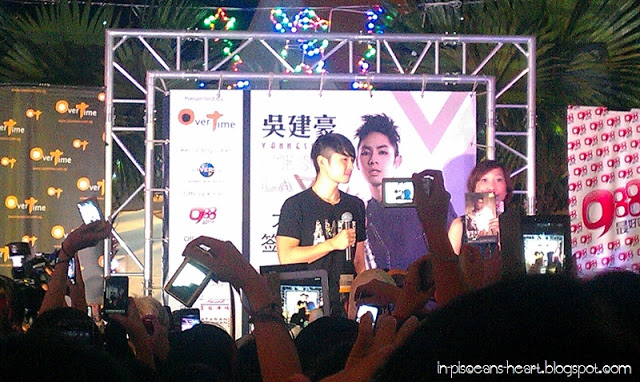 IMAG1385 | Vanness Wu 吳建豪 C'est la V Promo Tour 2011 @ Overtime Rivercity, Jalan Ipoh