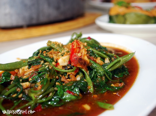 Stir Fried Kangkung with Belacan (RM 10.50)