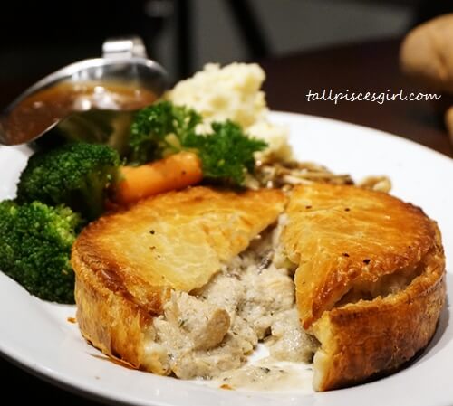 Chicken Mushroom Pie (Price: RM 38)