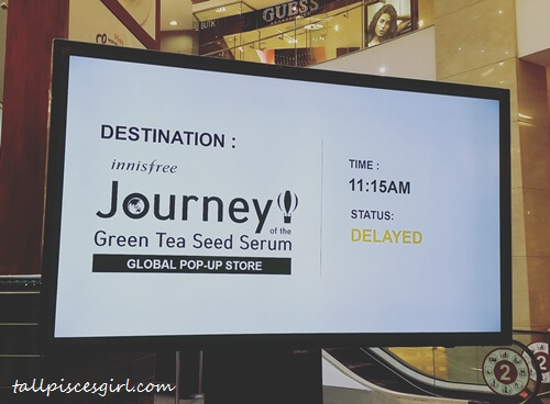 This status cracked us up! Our Journey of The Green Tea Seed Serum "flight" was delayed. It's just 10 minutes delay actually!