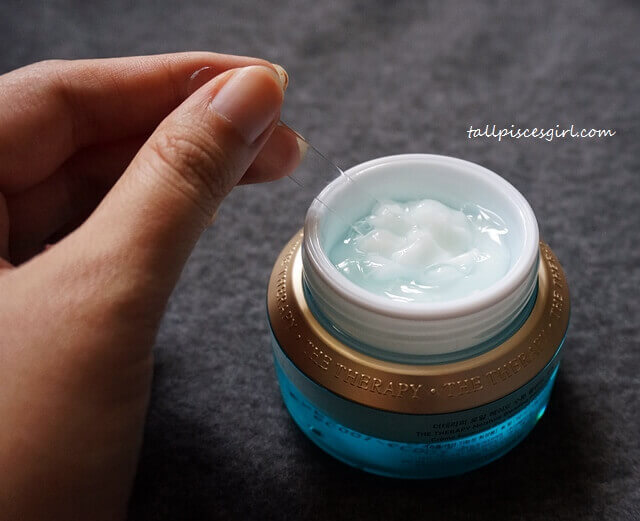 Blend The Face Shop The Therapy Moisture Blending Cream with spatula provided