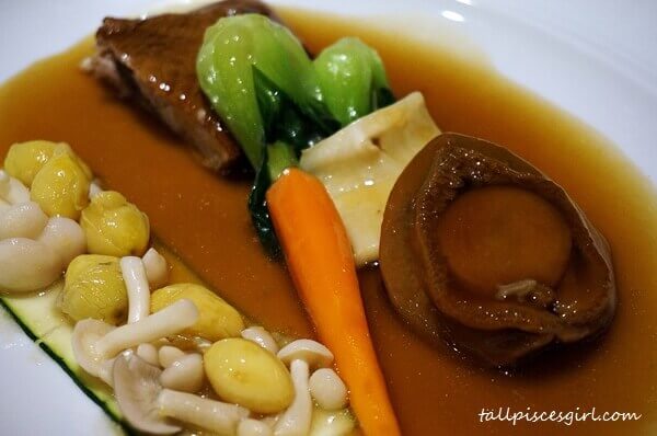 MIGF 2016 Menu @ Dynasty Restaurant: Braised boneless duck leg, dried seafood and whole abalone
