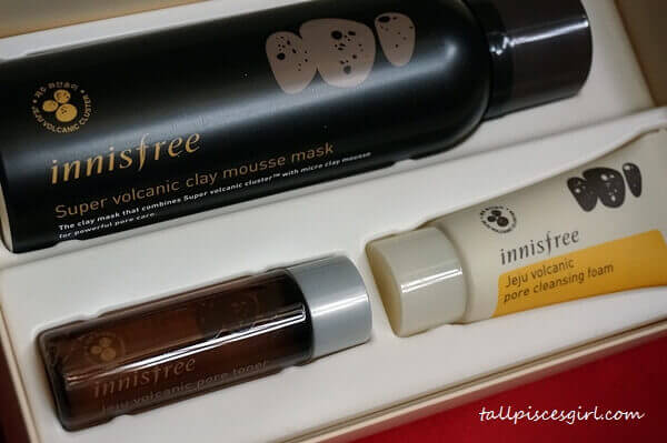 innisfree Super Volcanic Clay Mousse Mask Christmas Special Set (Price: RM 70)