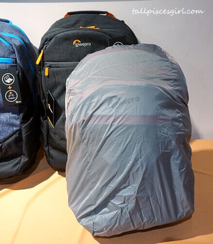 DSC06306 | Lowepro Unveils 18 New Multifunctional Lifestyle Bags Most of Lowepro bags come bundled with All Weather Cover to protect your gear