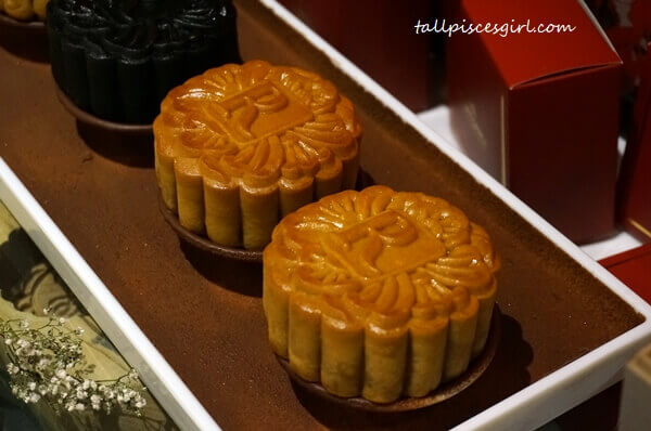 Pork-free Mooncake @ Dynasty Restaurant, Renaissance Kuala Lumpur Hotel