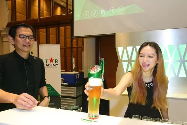 SEAN7969 | Heineken Star Serve 2018 & Heineken Pouring Ritual tallpiscsesgirl X Heineken Star Serve