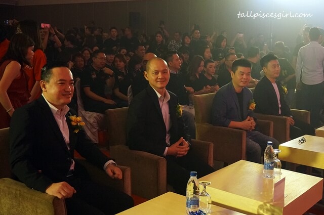 Mr. Lee Chee Sing, GM of Fingo; YB Dr. Ong Kian Ming, Deputy Minister of Ministry of International Trade and Industry; Mr. Dong Fang, Group CEO of Fingo; Mr. Wang Nan, COO of Fingo