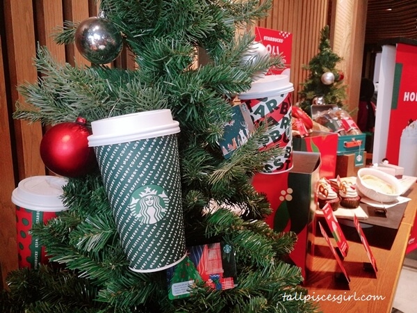 Have a Merry Coffee at Starbucks | Starbucks Malaysia Christmas Merchandise 2019 Have a Merry Coffee at Starbucks!
