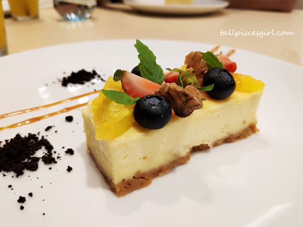 Cheesecake for dessert | Hilton Garden Inn Puchong Staycation Experience Cheesecake for dessert