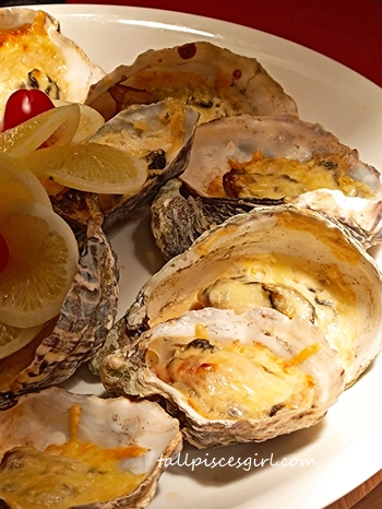 Baked Oyster with Bechamel Sauce and Parmigiana | Jingle Jangle Christmas Buffet 2021 at Cinnamon Coffee House, One World Hotel PJ Baked Oyster with Bechamel Sauce and Parmigiana