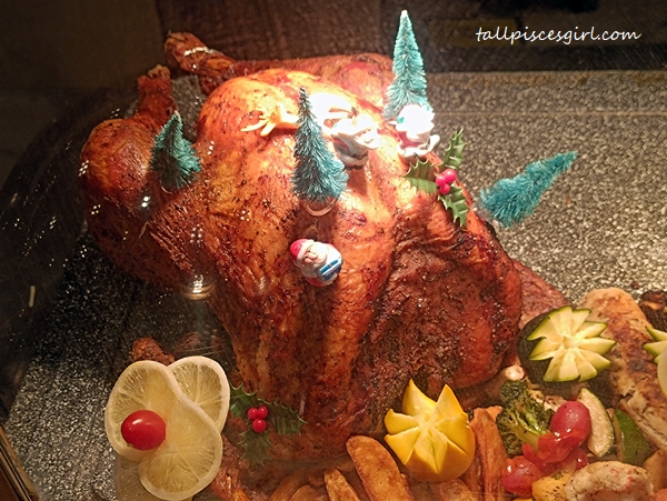 Roasted Whole Turkey with Honey and HerbTraditional Christmas Stuffing