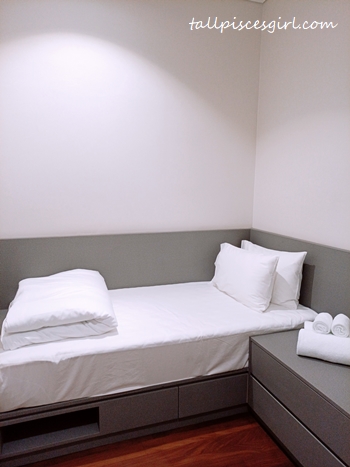 Single bed for child @ 8 Kia Peng Suites