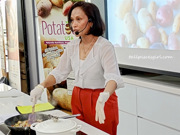 Consultant dietitian Indra Balaratnam demonstrating her US potato recipes | A World of Flavours with US Potatoes Consultant dietitian, Indra Balaratnam demonstrating her US potato recipes