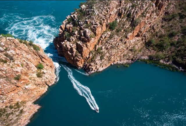 Horizontal Waterfalls, Kimberley region, Western Australia by Tourism Australia