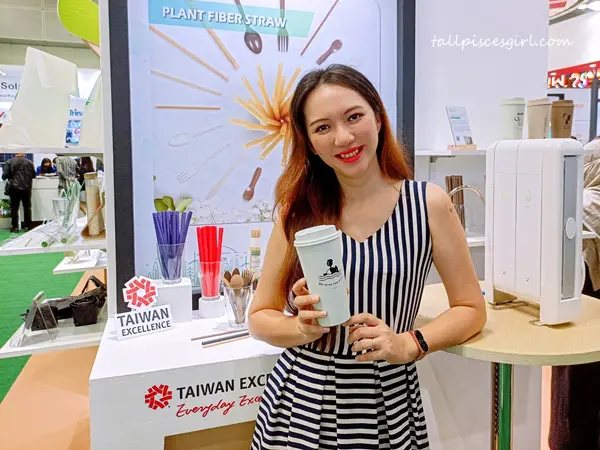 tallpiscesgirl X Plant Fiber Bottles from 100 ZHI | Taiwan Excellence Ignites a Green Future and Business Opportunities at IGEM 2022 tallpiscesgirl X Plant Fiber Bottles from 100% ZHI