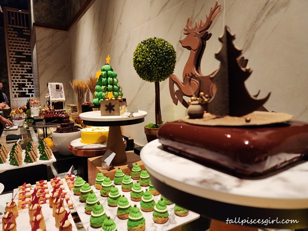 Abundance of cakes and pastries at Christmas Buffet 2022, M Resort & Hotel Kuala Lumpur