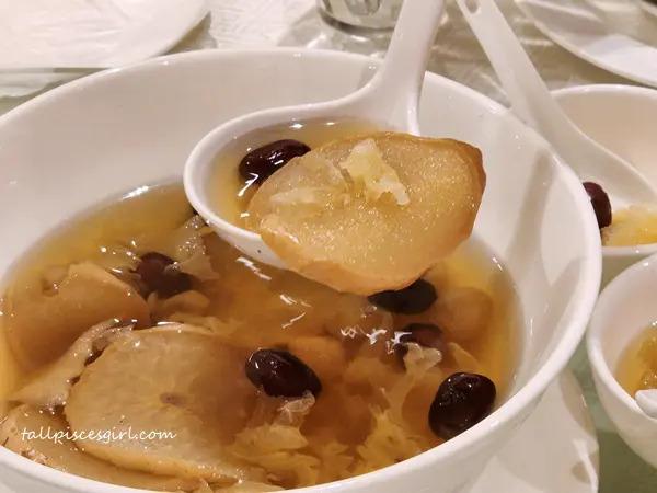 Double Boiled Lotus Seed Red Dates Dried Snow Pear and White Fungus Soup | Halal Chinese New Year Set Menu @ Golden Valley, Melawati Mall Double Boiled Lotus Seed, Red Dates, Dried Snow Pear and White Fungus Soup