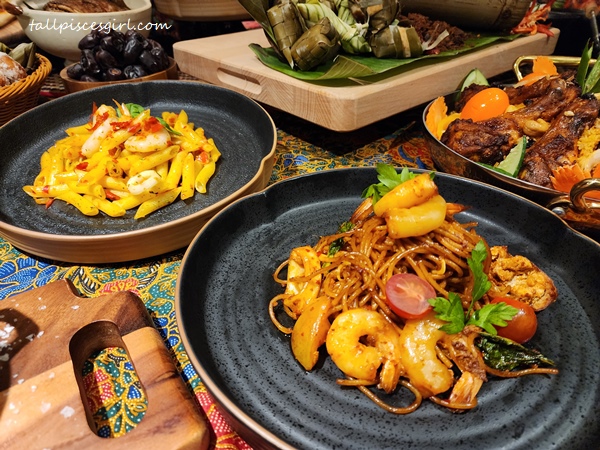 Spaghetti Seafood Mamak Style and Penne Seafood Berlado Sauce @ Hilton Kuala Lumpur Ramadan Buffet 2023