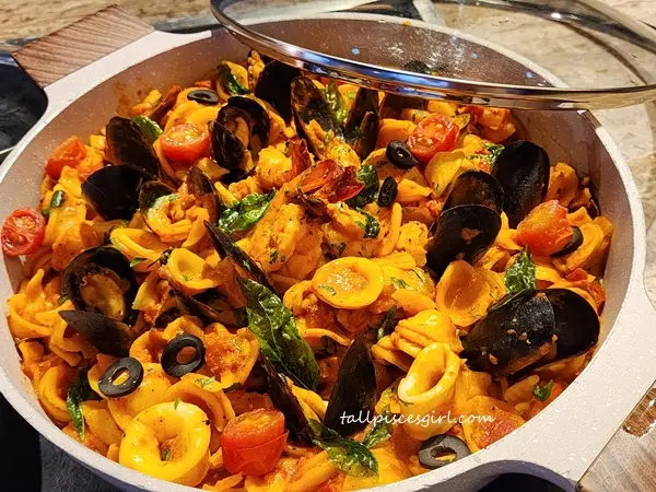 Orecchiette Pasta with Fisherman Seafood in Tomato Bisque | DoubleTree by Hilton Kuala Lumpur Christmas Buffet 2023 Orecchiette Pasta with Fisherman Seafood in Tomato Bisque