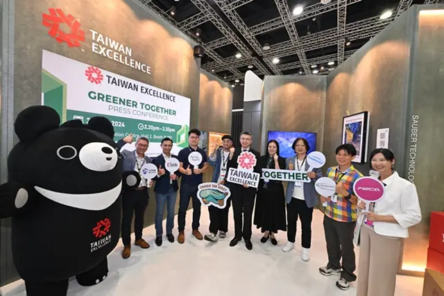 Group photo with the exhibitors at Taiwan Excellence Pavilion ARCHIDEX 2024 | Taiwan Excellence at ARCHIDEX 2024: Sustainable Future with Taiwan Excellence Group photo with the exhibitors at Taiwan Excellence Pavilion, ARCHIDEX 2024
